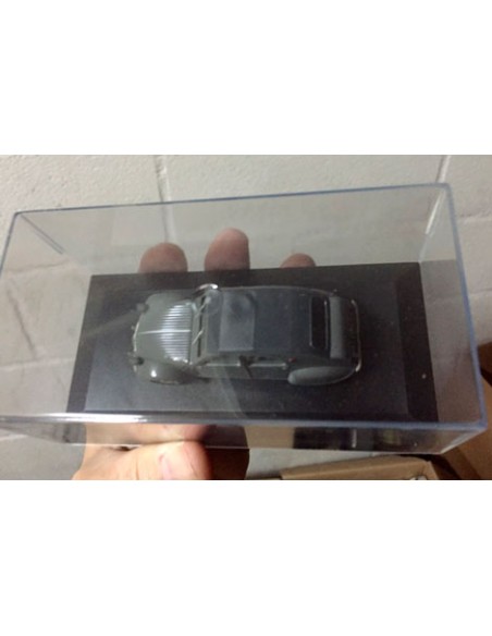 Miniature Citroen 2CV