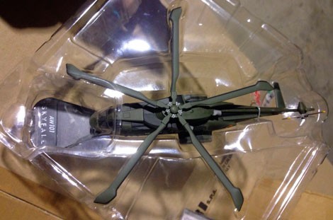 Miniature Hélicoptère James Bond