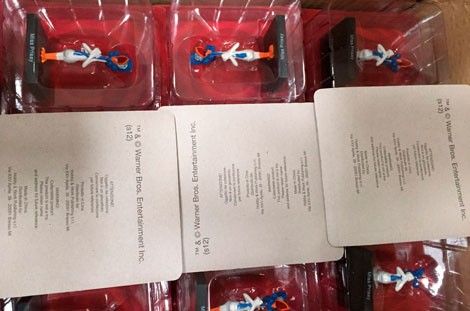 Miniatures Warner